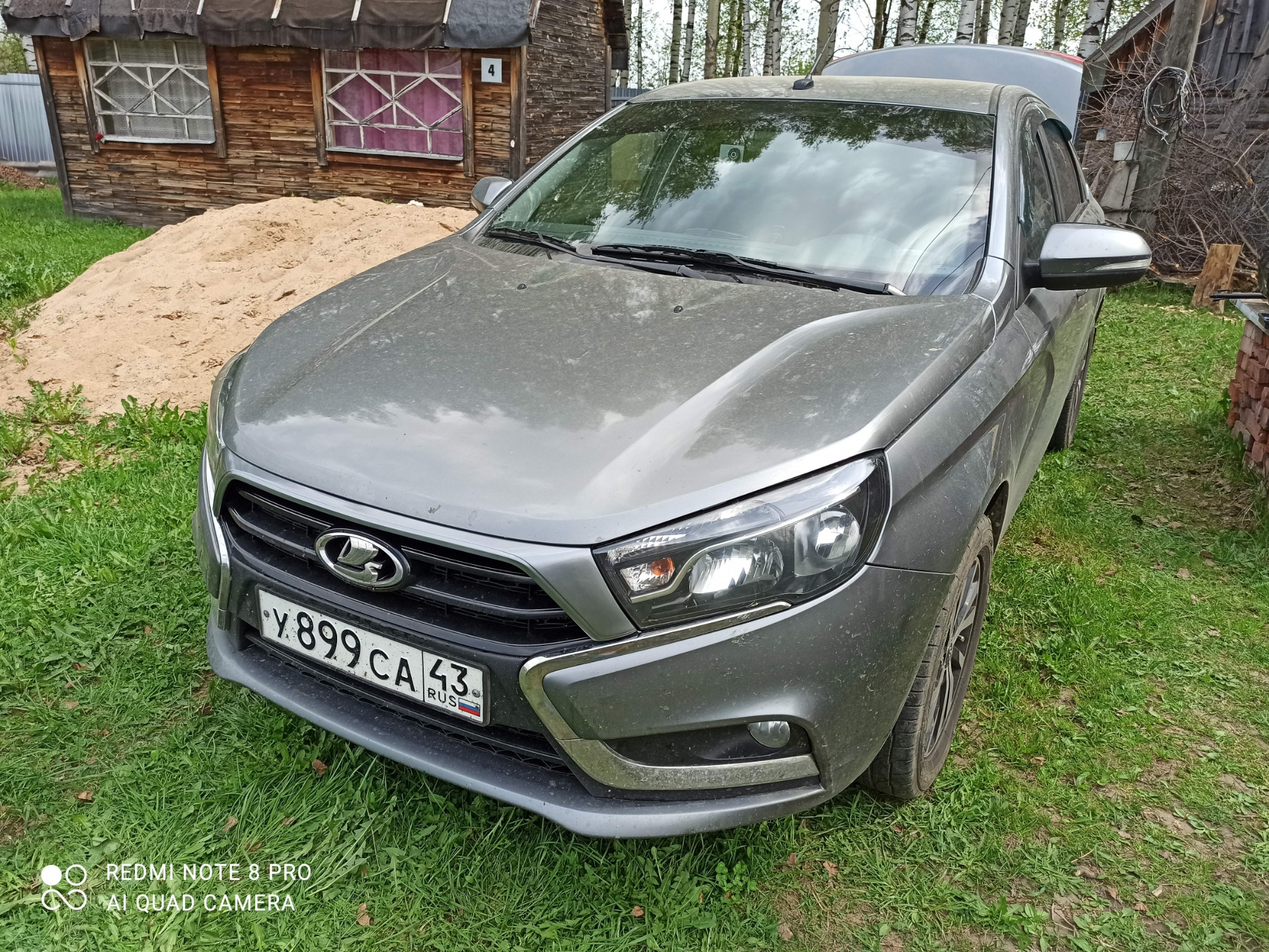 Накладка решетки Фюжен — Lada Vesta (1G), 1,8 л, 2017 года | аксессуары ...