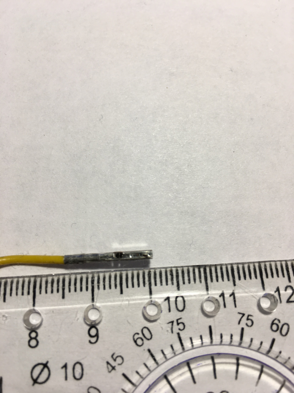 Ищу маркировку пина в разъём приборной панели Солярис 2/ Рио 4 ...