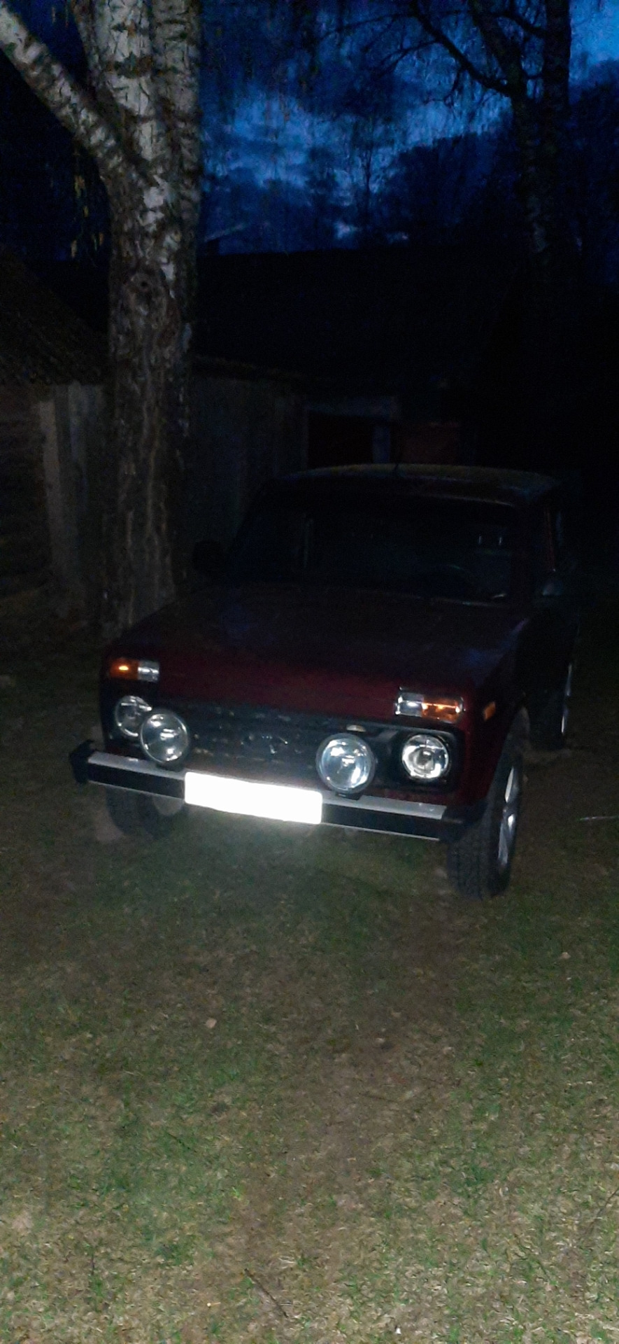 Глава 13. Hella Rallye 3000 или да будет свет. Течет лобовое, запах ...