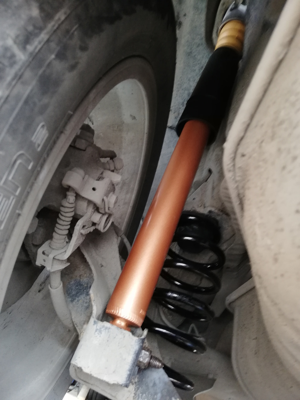 Замена колодок в барабанных тормозах — Renault Kangoo (3G), 1,5 л, 2014 ...