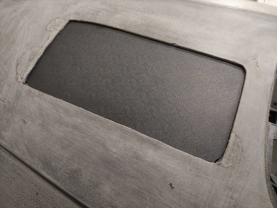 Еле запихнул, чтобы в выступы легло — Renault Modus