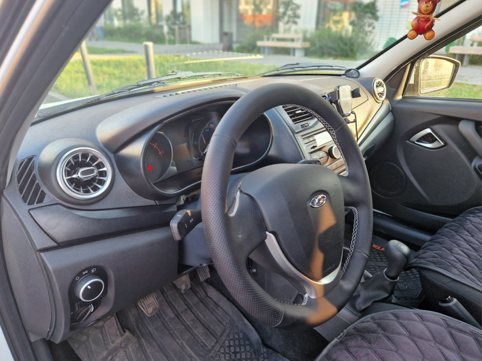 Сопло вентиляции (дефлектор печки) в стиле AMG на Лада Гранта ФЛ (Lada ...