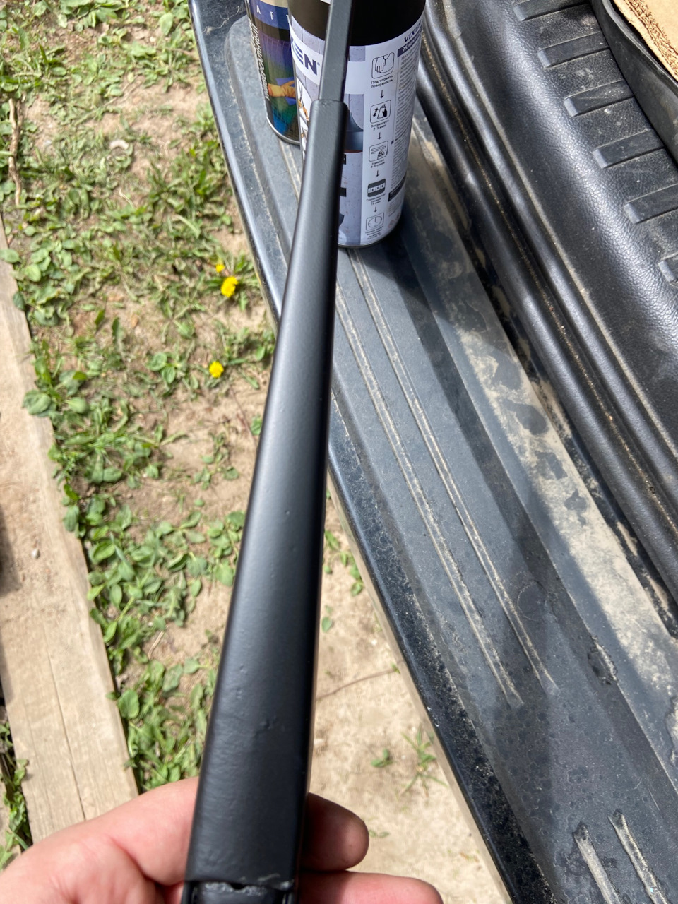 Покраска поводков дворников — Land Rover Freelander 2, 2,2 л, 2010 года ...