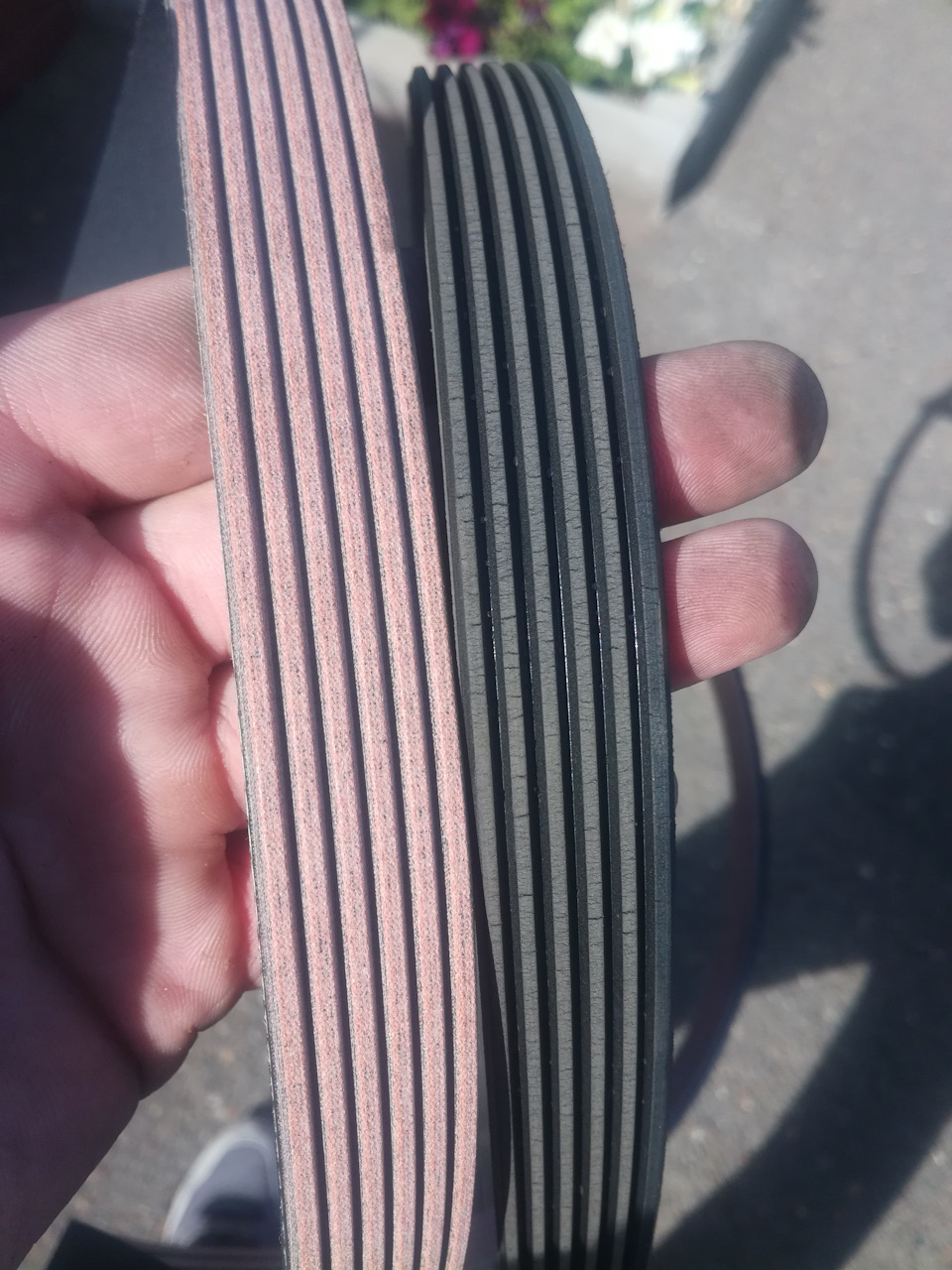 Замена ремня дополнительного оборудования и обводного ролика — KIA Ceed ...