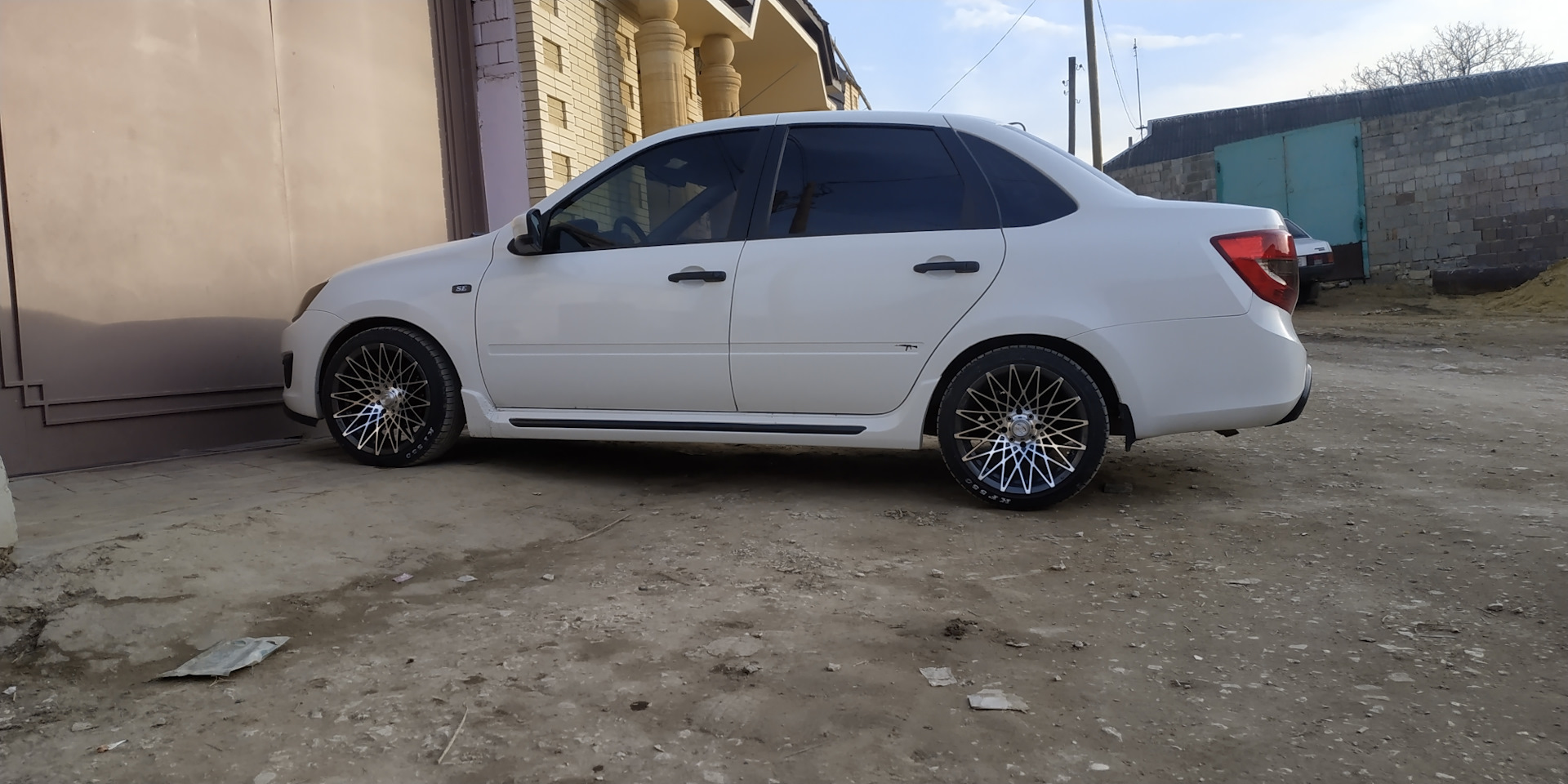 Опорвые шайбы от Ситроен/Пежо — Lada Гранта (1G), 1,6 л, 2014 года ...
