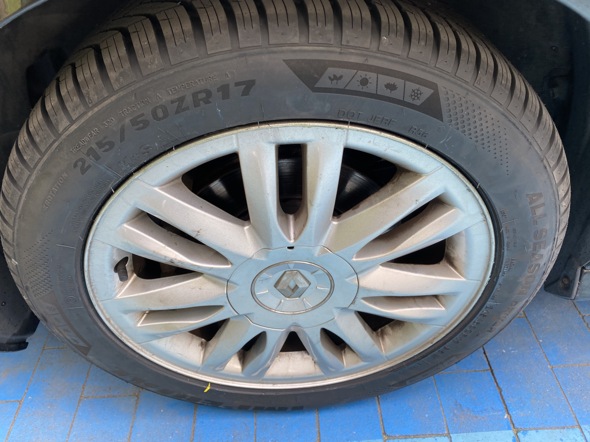 Шины renault wind. Как смотрится резина 205 55 16 на Рено Лагуна 2.