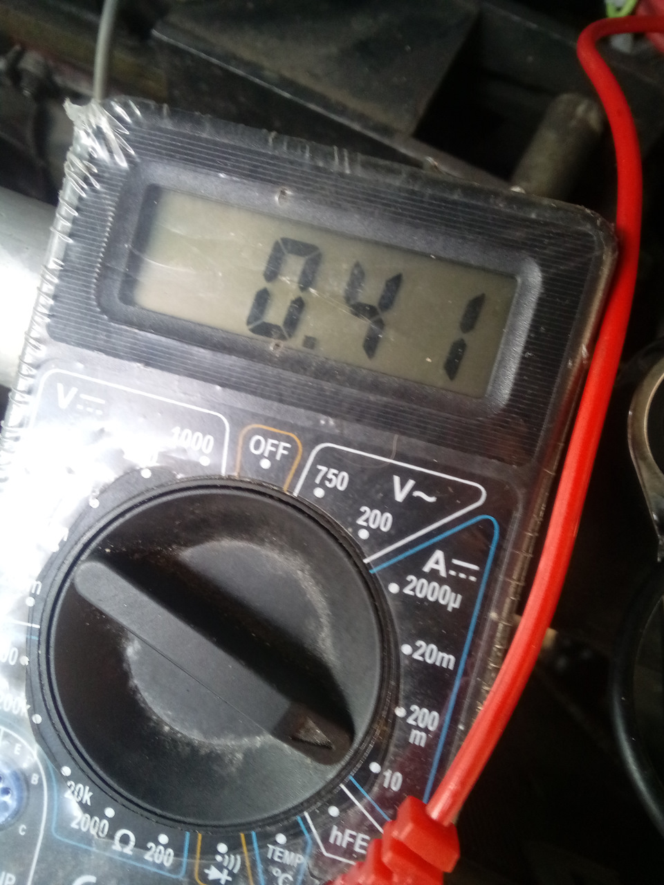 Мультиметр показал кражу в 410 Ом принорме в 20- 80 ОМ(0.02-0.08) — Lada 2120 Надежда. Запчасти на фото: B2080