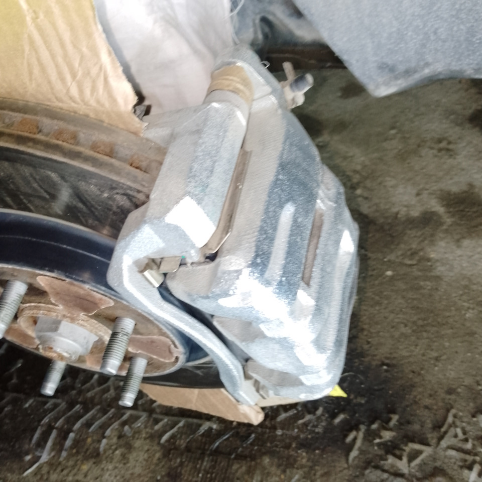 Зачищаем обезжириваем, удаляем масляные загрязнения — Haval F7x (1G)