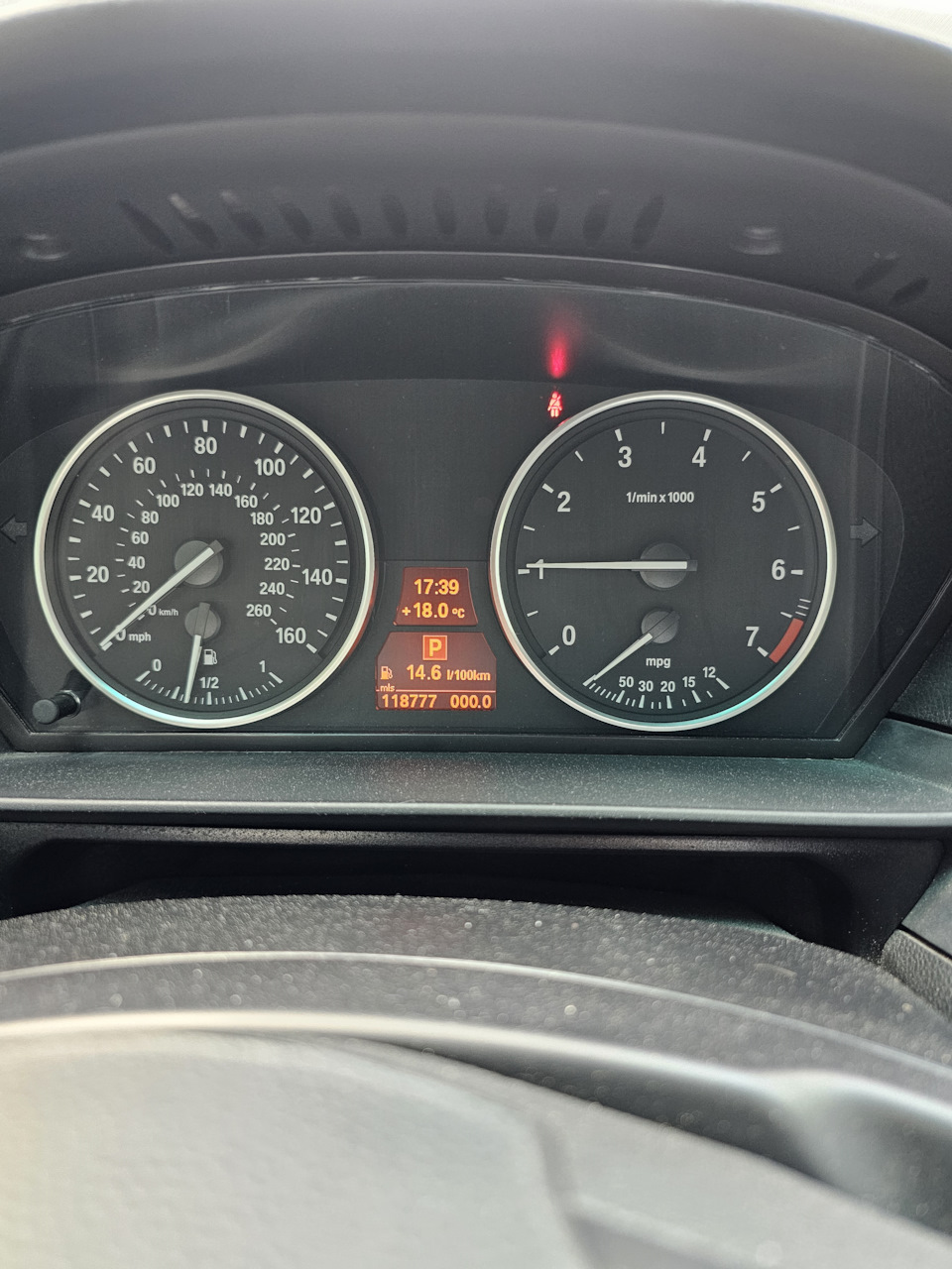 Фото в бортжурнале BMW 5 series (E60)