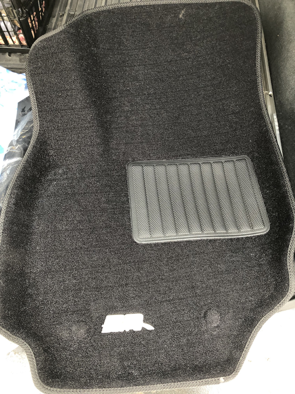 Insufficient engine oil pressure, stop and turn off engine — Alfa Romeo ...