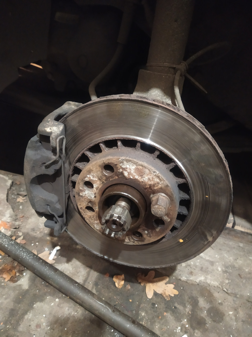 Снятие внутреннего ШРУСа. И дальнейшая замена. — Opel Vectra A, 1,8 л ...