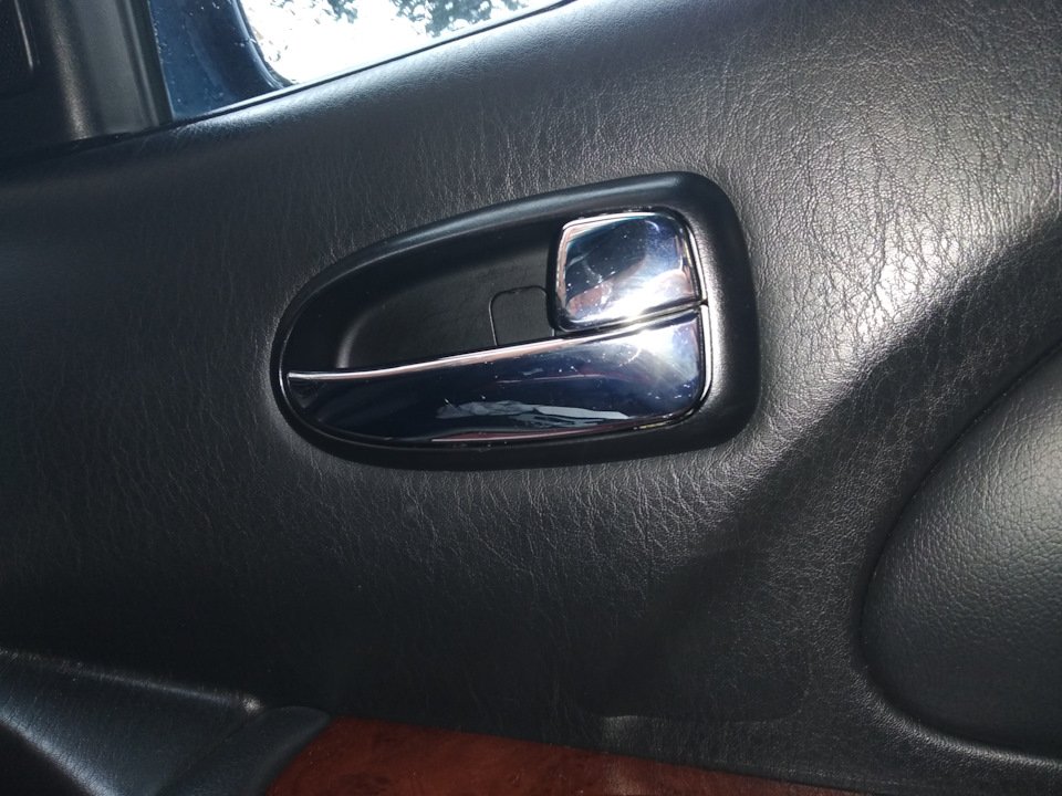 Ручки дверей салона.Хром. — Hyundai Sonata IV (EF), 2 л, 2008 года ...