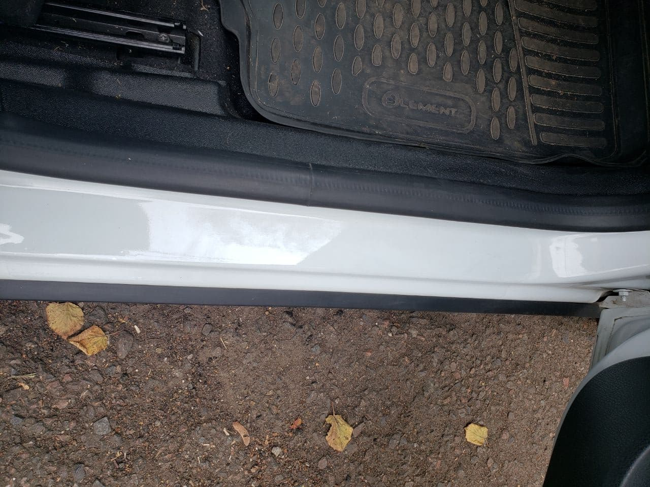 Накладки на пороги в проем дверей "Artform" для Renault Logan II С 2014 Г.В. Защита ковролина Рено Сандеро степвей 2. Накладки сандеро степвей 2