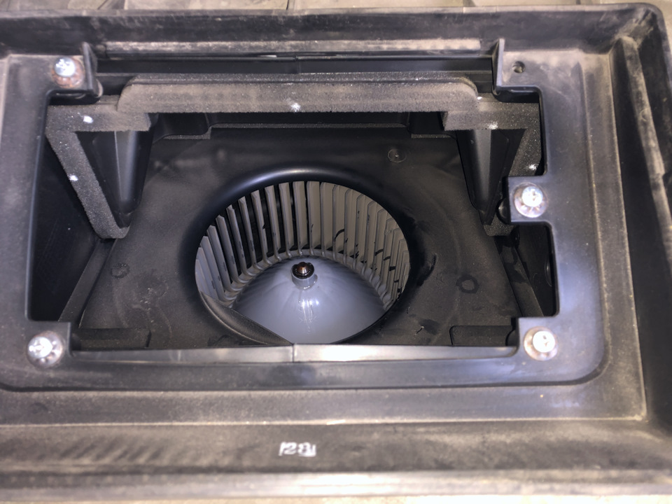 Устраняем шелест мотора отопителя. — Lada Калина 2 универсал, 1,6 л ...