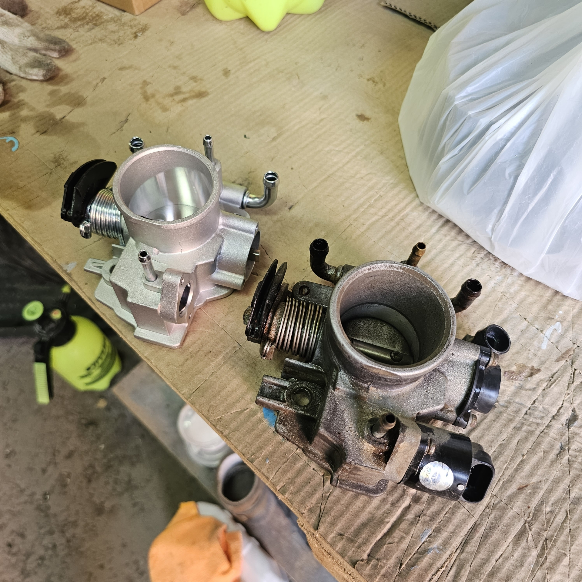 Замена дроссельной заслонки — Lada Приора универсал, 1,6 л, 2010 года ...