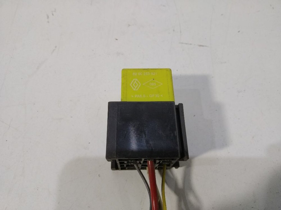 8200253921 Реле жгута проводов 40a диодное RENAULT | Запчасти на DRIVE2