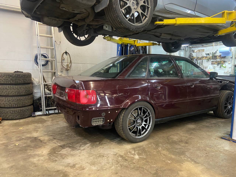 Фото в бортжурнале Audi 80 (B4)