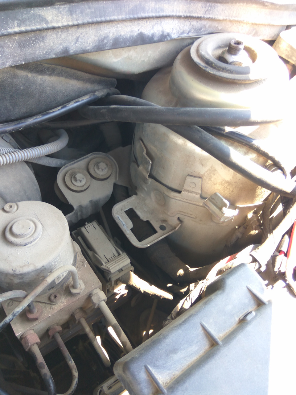 Потек расширительный бачок — Chevrolet Cruze (1G), 1,8 л, 2011 года ...