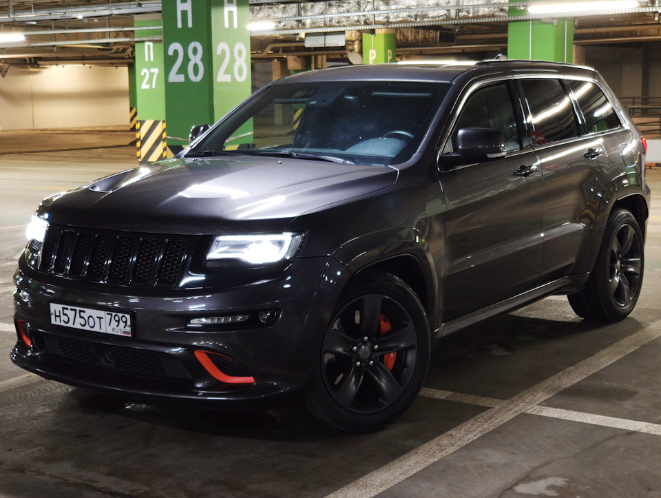 Jeep Grand Cherokee 2013 черный матовый