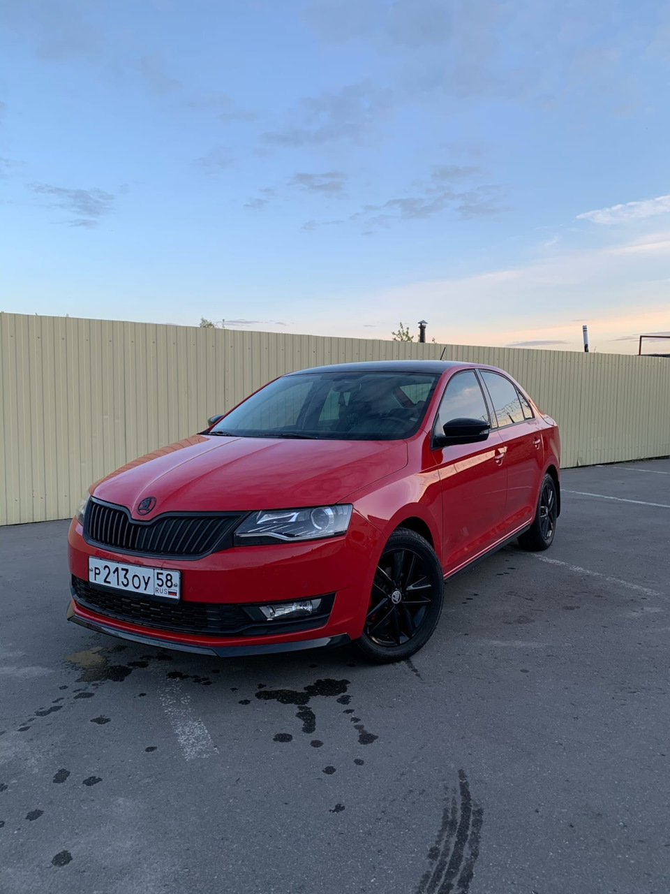 Антигравий под "запаску" и обновление краски — Skoda Rapid (1G), 1,6 л ...