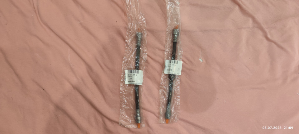 Задние тормозные шланги на Volkswagen Beetle (A5), Volkswagen Jetta VI ...