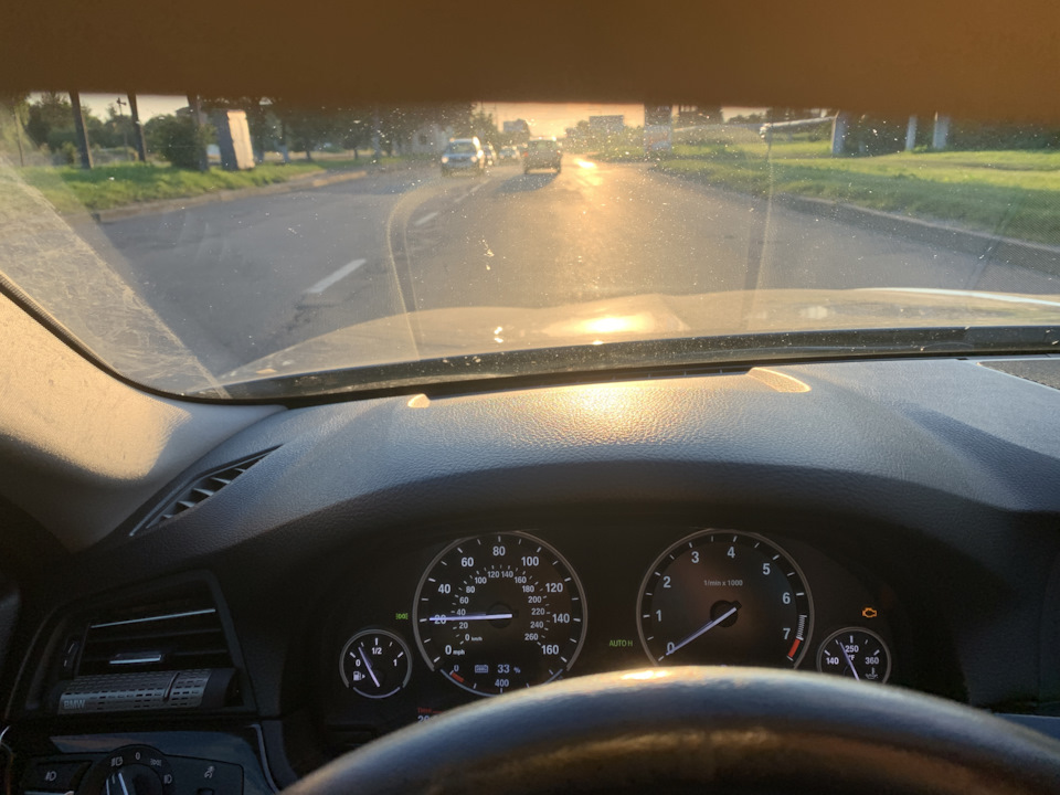 Замена лобового стекла и первый шаг на пути к ассистентам — BMW 5 ...