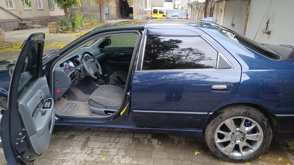 Фото в бортжурнале Toyota Camry (XV20)