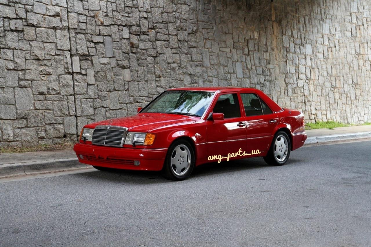 Mercedes Benz w124 красный