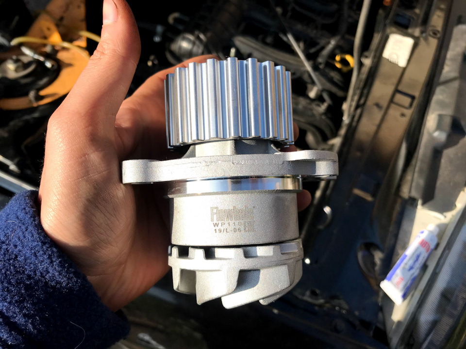 Потекла помпа/Замена — Lada 2114, 1,6 л, 2010 года | плановое ТО | DRIVE2