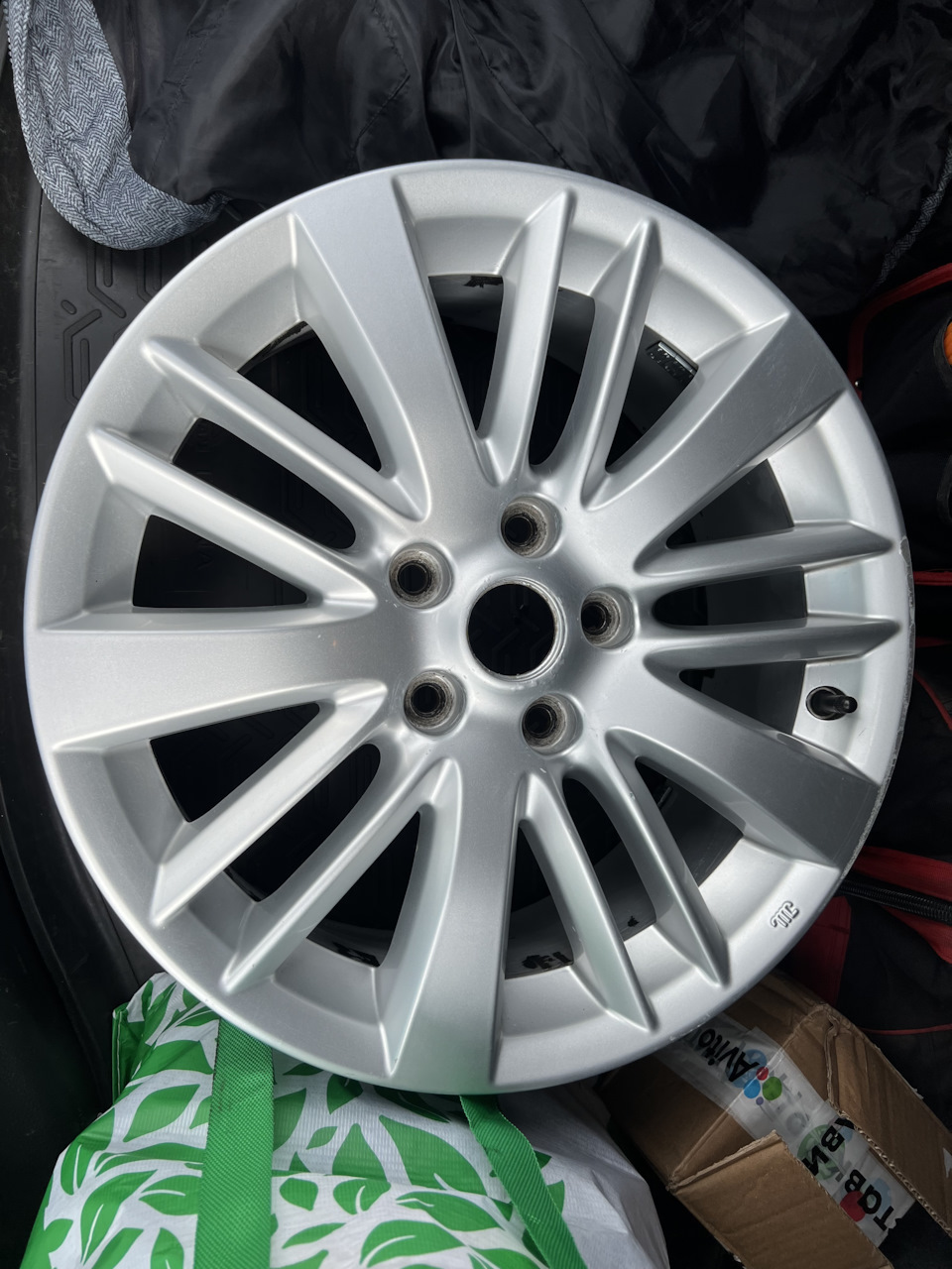 Продаю один диск оригинал j32 рест — Nissan Teana (J32), 2,5 л, 2013 ...