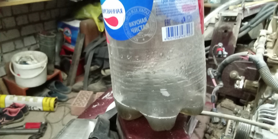 Вут газель бизнес на ниву. VfgAAgGFL A 960. Вут газель бизнес на ниву фото. Вут газель бизнес на ниву-VfgAAgGFL A 960. картинка Вут газель бизнес на ниву. картинка VfgAAgGFL A 960. Всем привет…Давно меня беспокоили тормоза. То есть я не хочу сказать, что их не было. Они были и для лифтованного шевика на 29х колесах свою роль выполняли весьма сносно… Только вот педалькка в последнее время стала какая-то ватная, не информативная… То лучше тормозит, то похуже. При чем я даже не понимал от чего это зависит и приходилось всегда держать хорошую дистанцию, потому как не знаешь с какой силой в следующий раз надо нажать на педаль, чтобы успеть оттормозиться… Езда с таким поведением системы, да еще и одной из основных само по себе не безопасно, да еще и жутко не комфортно морально… Думал я и на колодкки (давно уже поменять пора бы) и на воздух в системе и еще бог весть на что, а руки все не доходили посмотреть по подробней (машина сейчас больше стоит, чем ездит и в рамках подготовки к следующему сезону все внимание уделяется другим жизненно важным =уже на бездорожье= функциям и системам)… Но в один прекрасный день при торможении раздался таки предательский ПШИК… Чтож, все понятно, видимо и про тормоза все же пришло время вспомнить)))