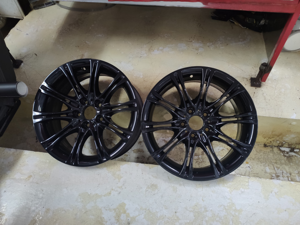 Диски R19, BMW M5 — покраска порошковой краской — черный глянец ...