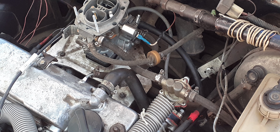 раннее зажигание ваз 2109. метки трамблера ваз 2106 карбюратор. трамблер зажигания ваз 2107. зажигание ваз 2105. выставить зажигание на ваз 2106 карбюратор.