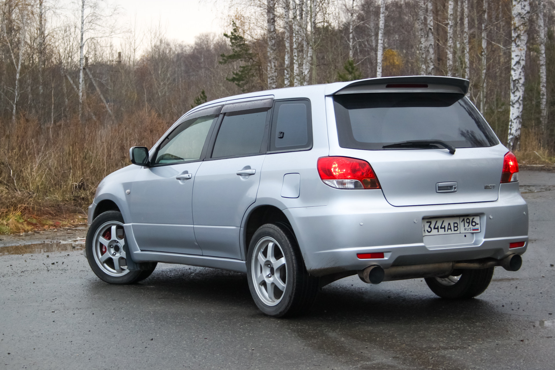 Митсубиси аиртрек. Мицубиси Аиртрек 2012. Выхлоп Mitsubishi Airtrek. Mitsubishi Airtrek Tuning.