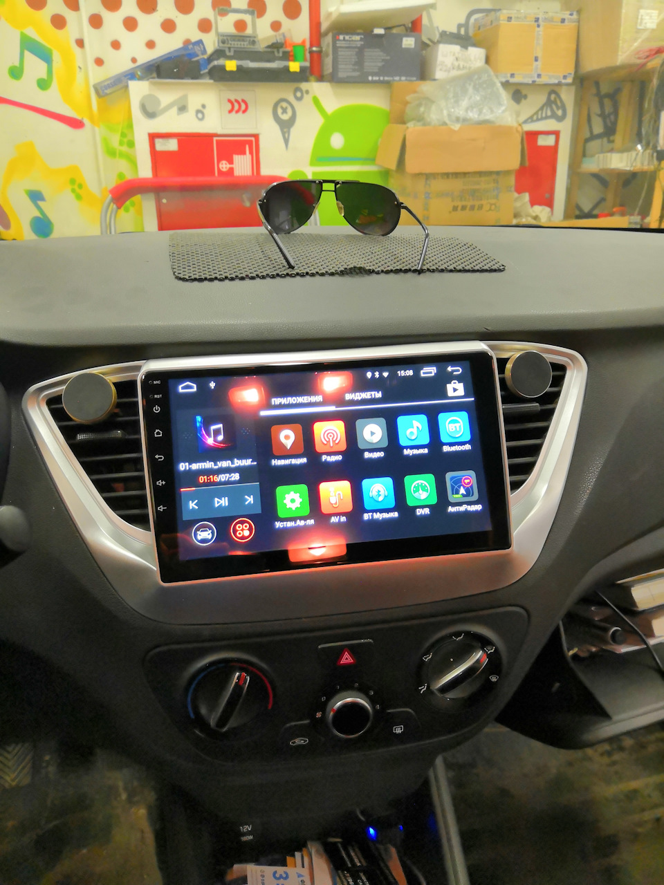 Hyundai Solaris — Установка магнитолы на Android — Avtopositive.ru на DRIVE2