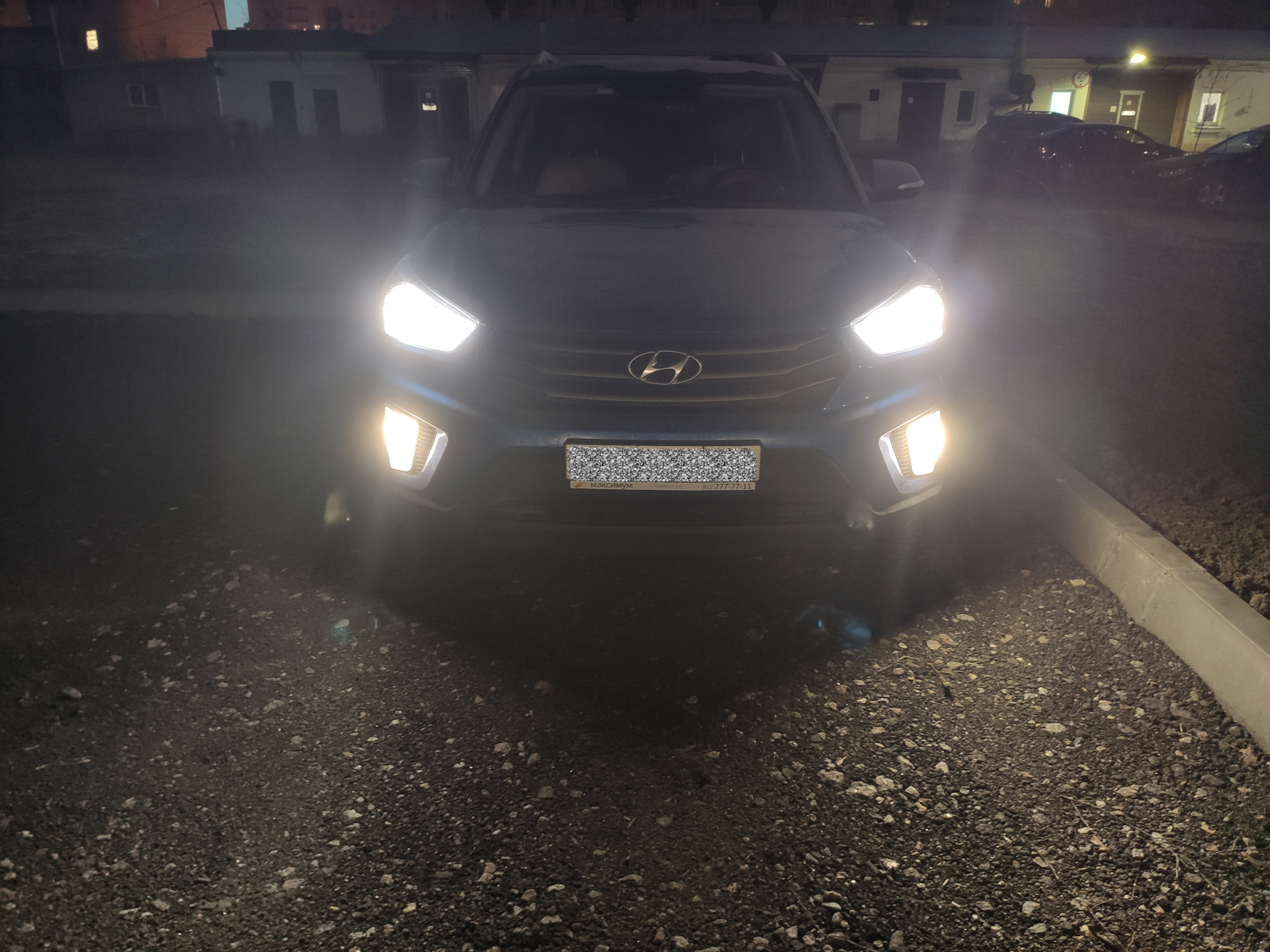 Лампы крета линзованных фар. Hb3 led Hyundai Creta. Противотуманная фара линза Hyundai Creta 1. Противотуманки Hyundai Creta SUV 2 2022. Лед лампы в туманки Хендай Крета 2020 года.