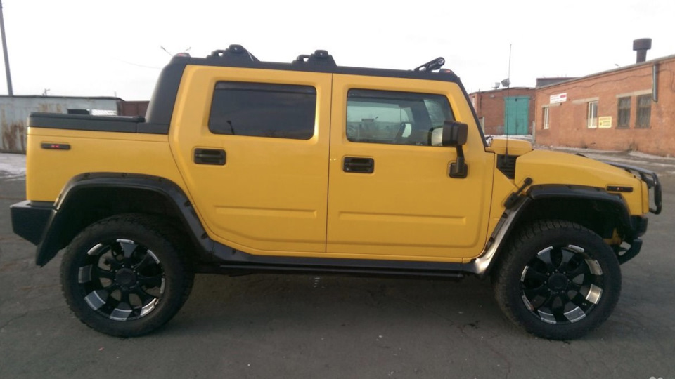 custom yellow hummer h2