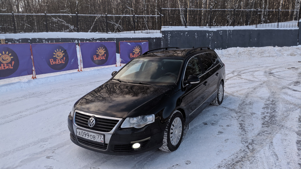 Volkswagen Passat черный 2005