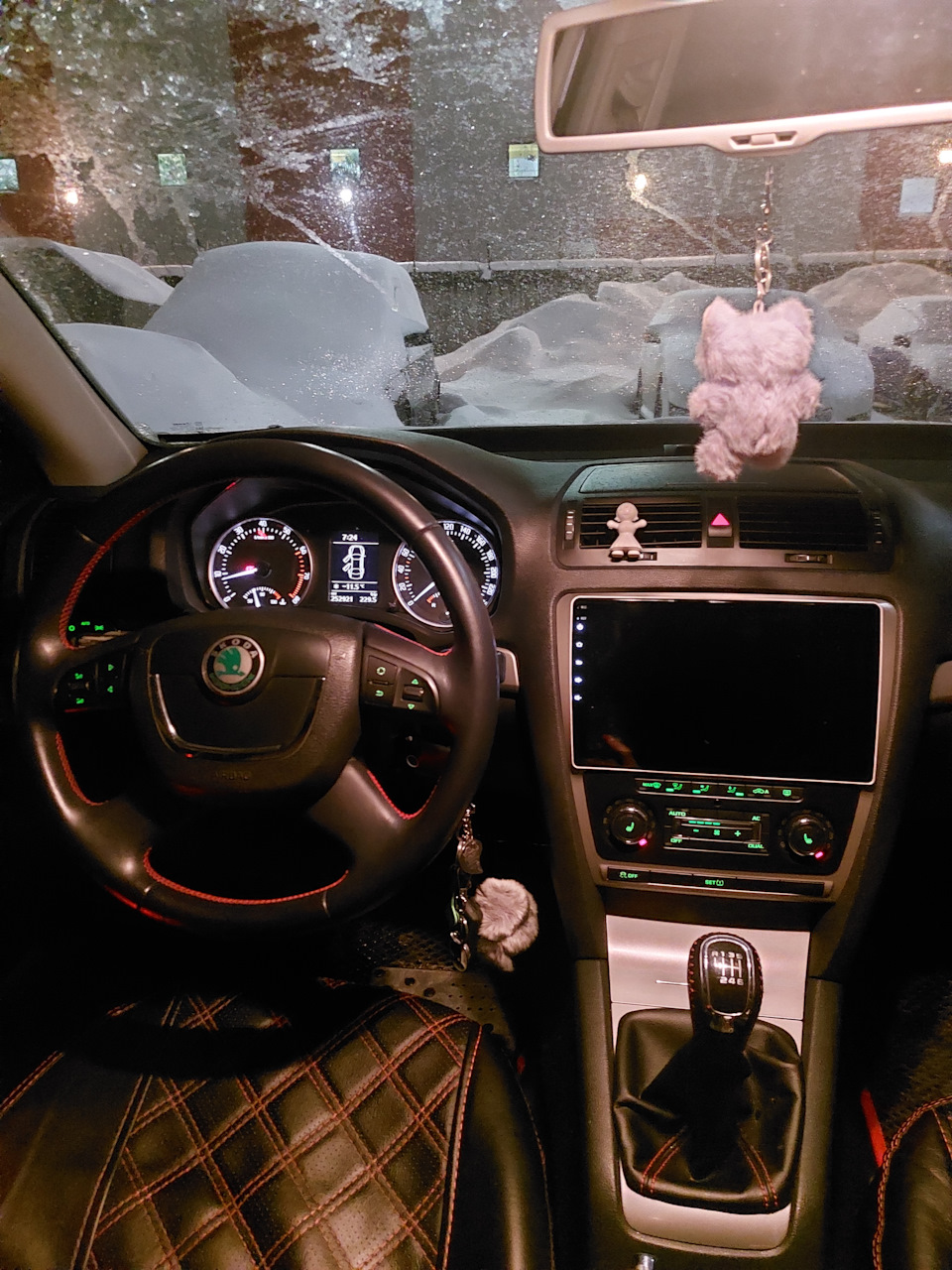 28.07.2022 Новая магнитола — Skoda Octavia A5 Mk2, 1,8 л, 2011 года ...
