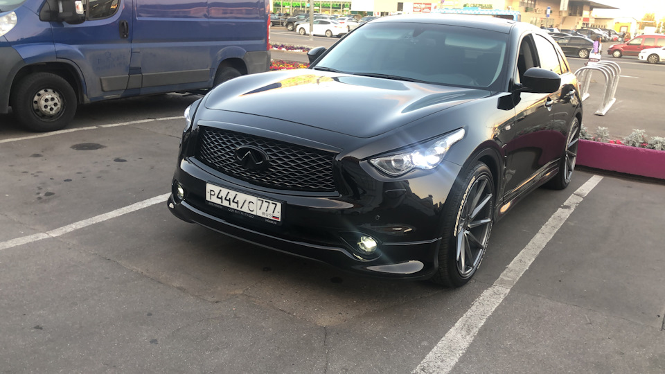 Infiniti fx50 перламутровый бирюза