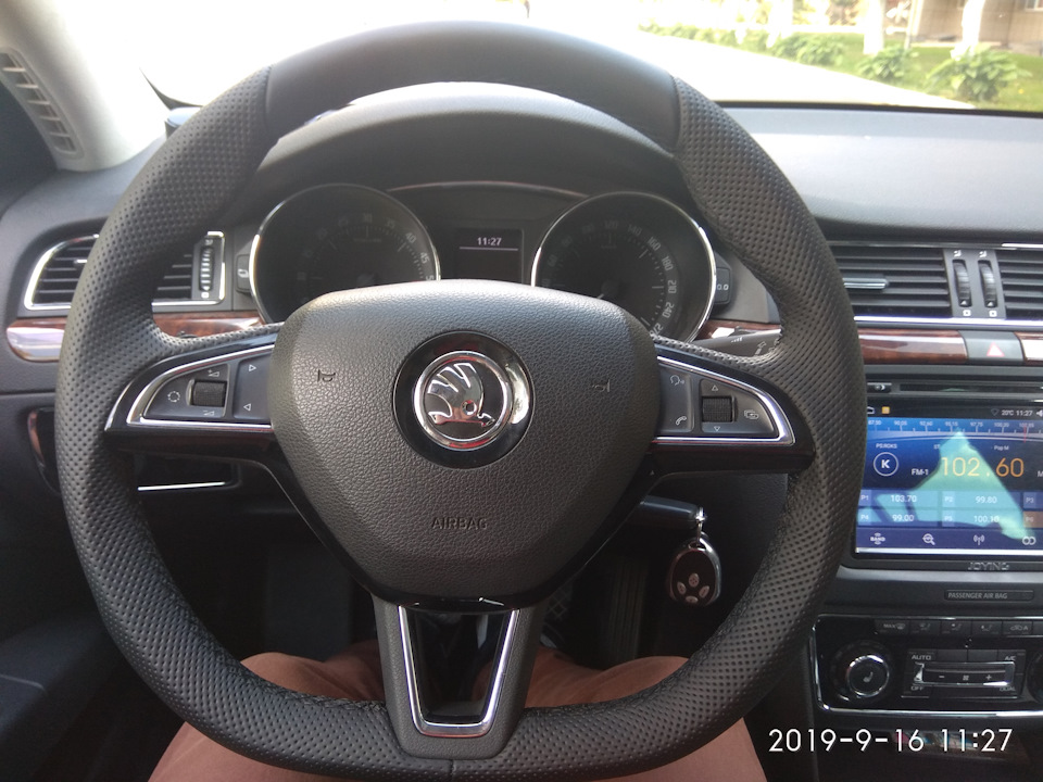 Как снять руль шкода суперб 2 Замена руля skoda superb 2 фото АвтоБаза.ру