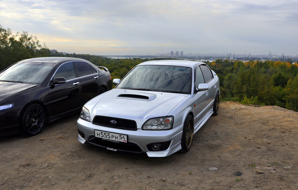 BE5 vs CL9 Subaru Legacy B4 BE 2 2002