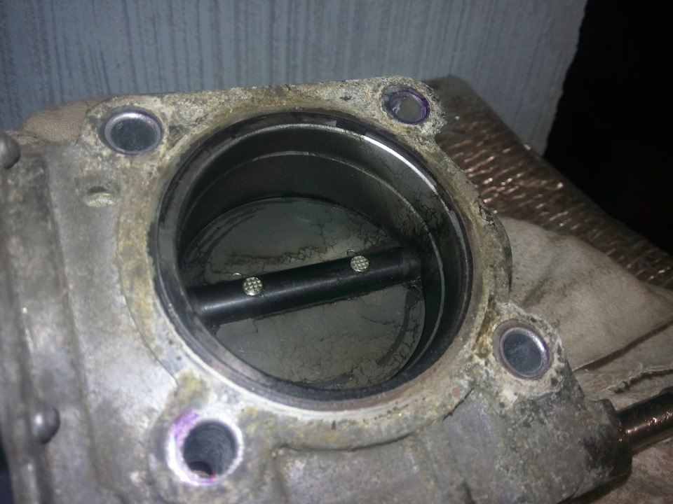 Не такая уж и грязная. — Toyota Auris (1G)