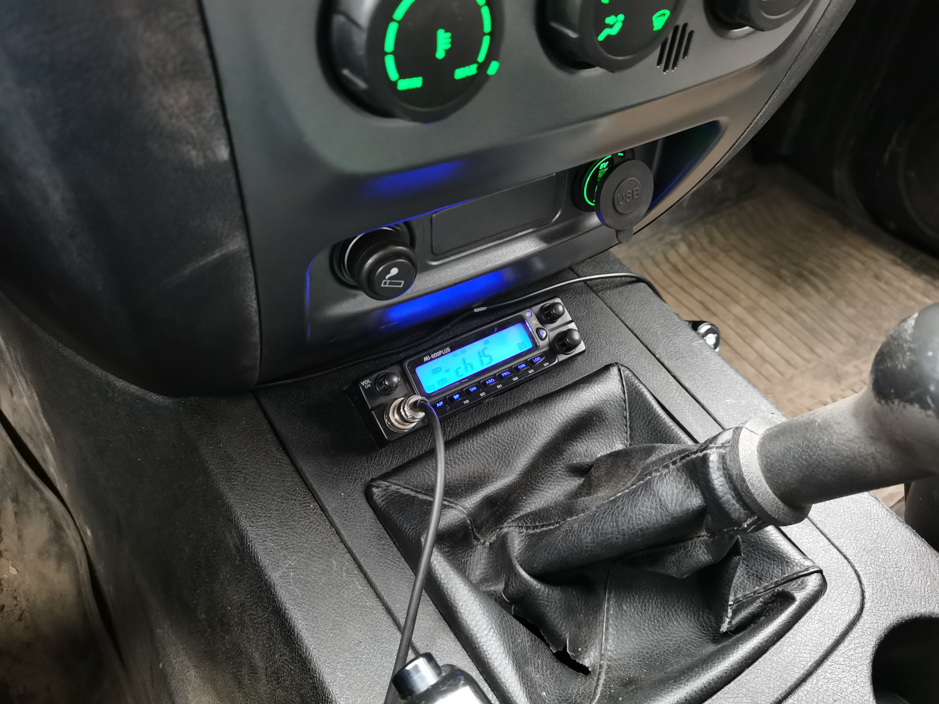 провод питания антенны паджеро 2010 года. угловая анкерная опора уадтб10-1. рация в ниву шевроле. штатная рация уаз патриот. концевая опора кдтб10-2.