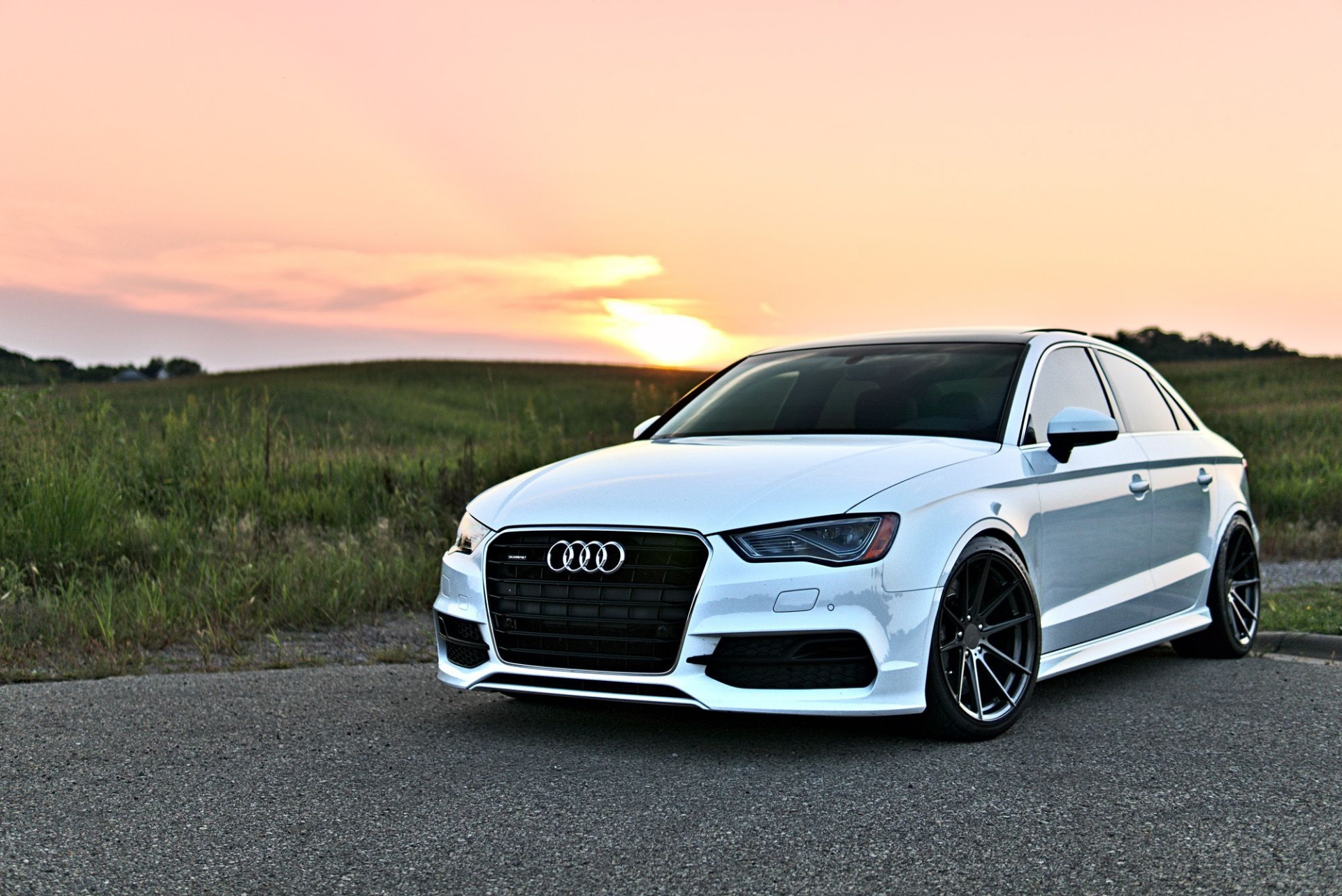 V3 8. Audi a3 sedan Tuning. Audi a3 8v sedan. White Audi a3 8v. Ауди а3 седан стенс.