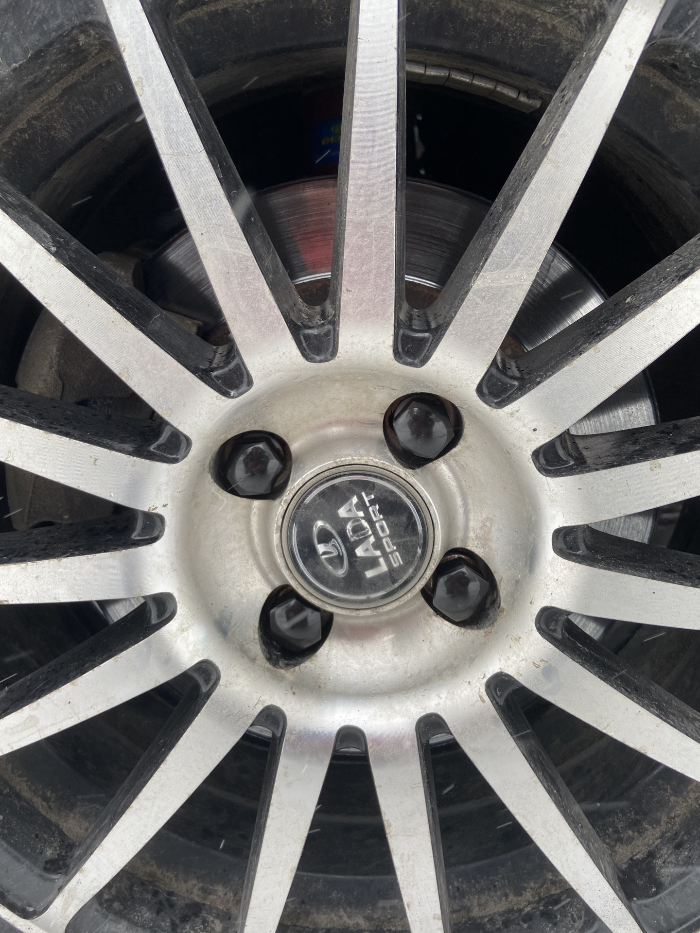 #2 Колпачки на колесные гайки — Lada Granta Sport, 1,6 л, 2016 года ...