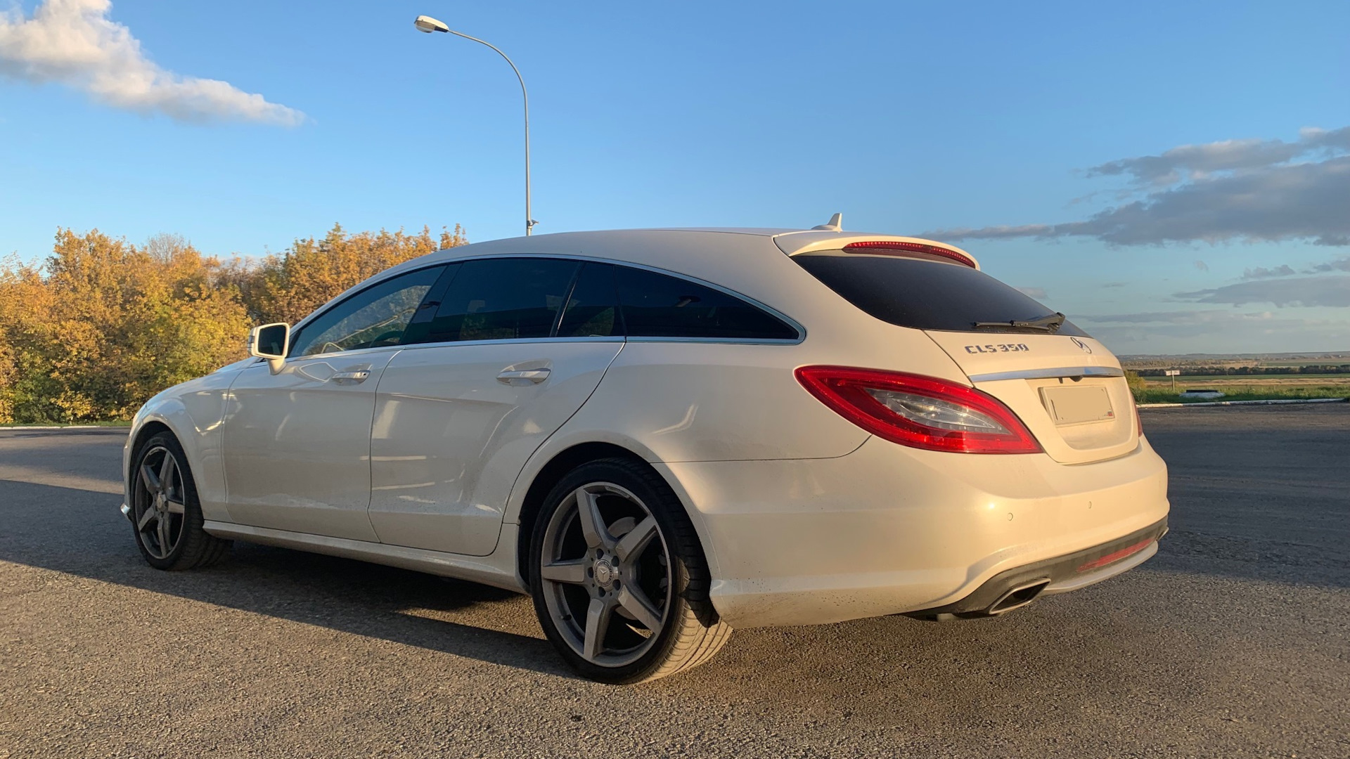 CLS shooting Brake с автобоксом на крыше