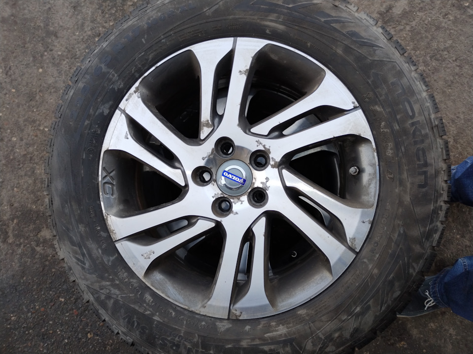 Шины зимние нешипованные Nokian 225/65 R17, литые диски Borbet 7,5Jx17 ...