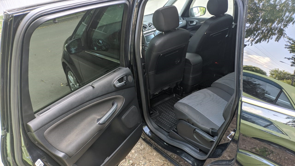 Фото в бортжурнале Ford Galaxy (Mk III)