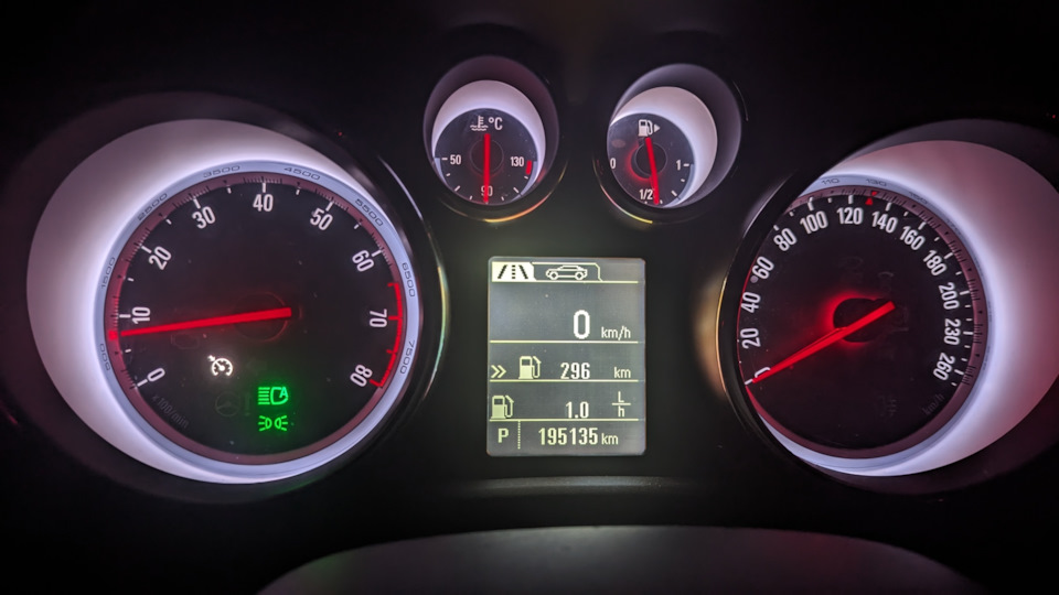 Новогодняя замена масла — Opel Astra J, 1,6 л, 2010 года | плановое ТО ...